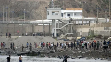 هجرة عشرات الآلاف من المغرب إلى سبتة الإسبانية