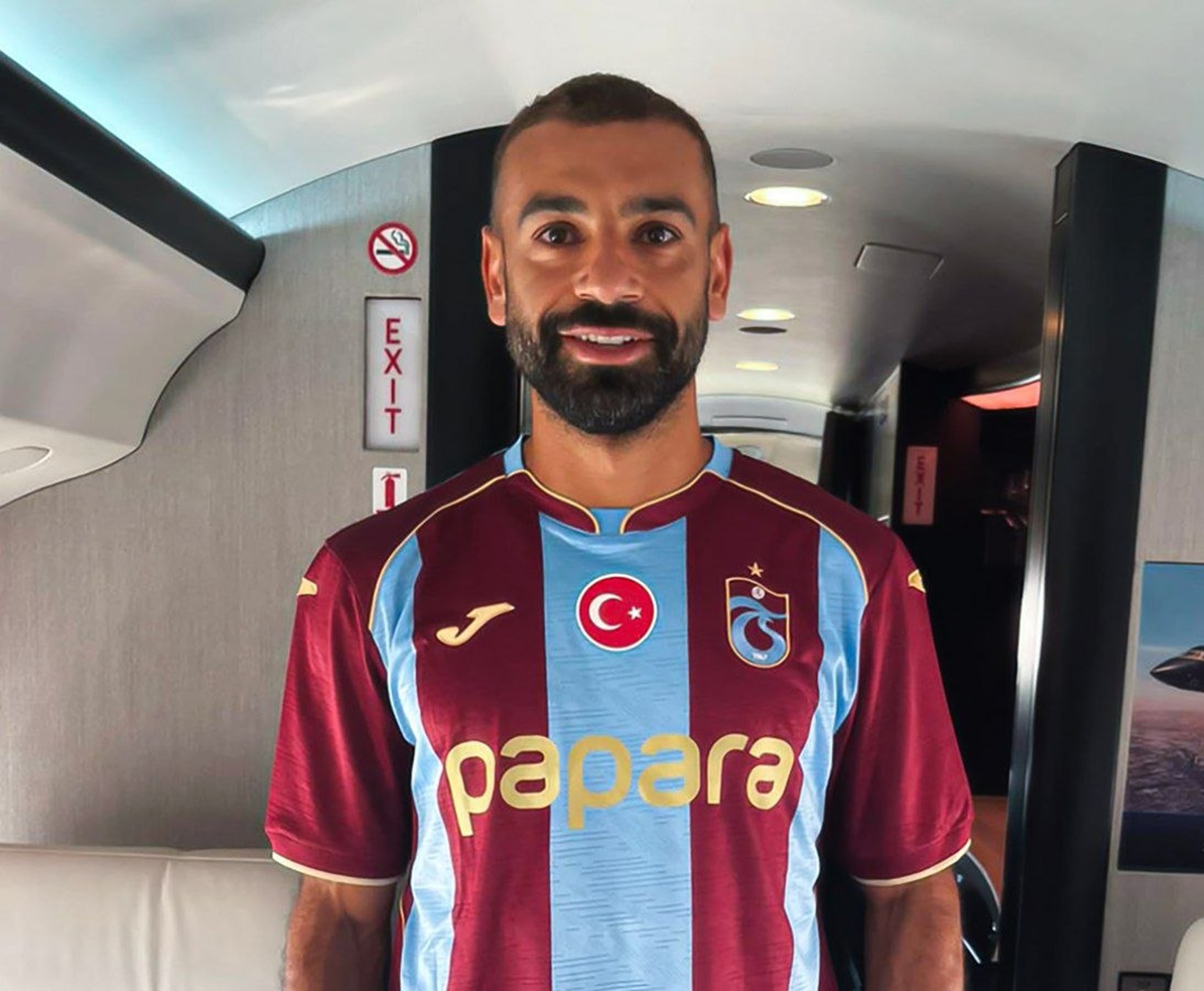 طرابزون سبور التركي يضم رسميا المصري محمد صلاح
