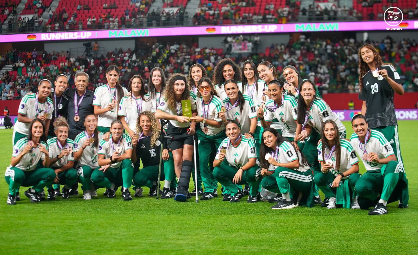 لاعب المنتخب الجزائري دافر وبلومو ضمن التشكيلة المثالية لكان 2026