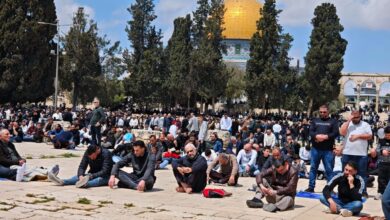 70 ألف فلسطيني يؤدون صلاة الجمعة في المسجد الأقصى وسط تشديدات الاحتلال