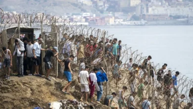 موجة هجرة غير مسبوقة من المغرب نحو سبتة الإسبانية