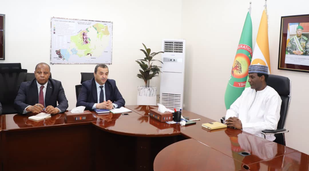 وزير الدولة، وزير المحروقات الجزائري يُستقبل من طرف الوزير الأول لجمهورية النيجر