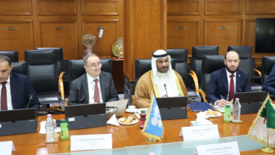 الأمين العام لمنظمة أوبك هيثم الغيص خلال زيارته إلى الجزائر