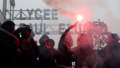 lycées français tensions explosives colère croissante jeunes