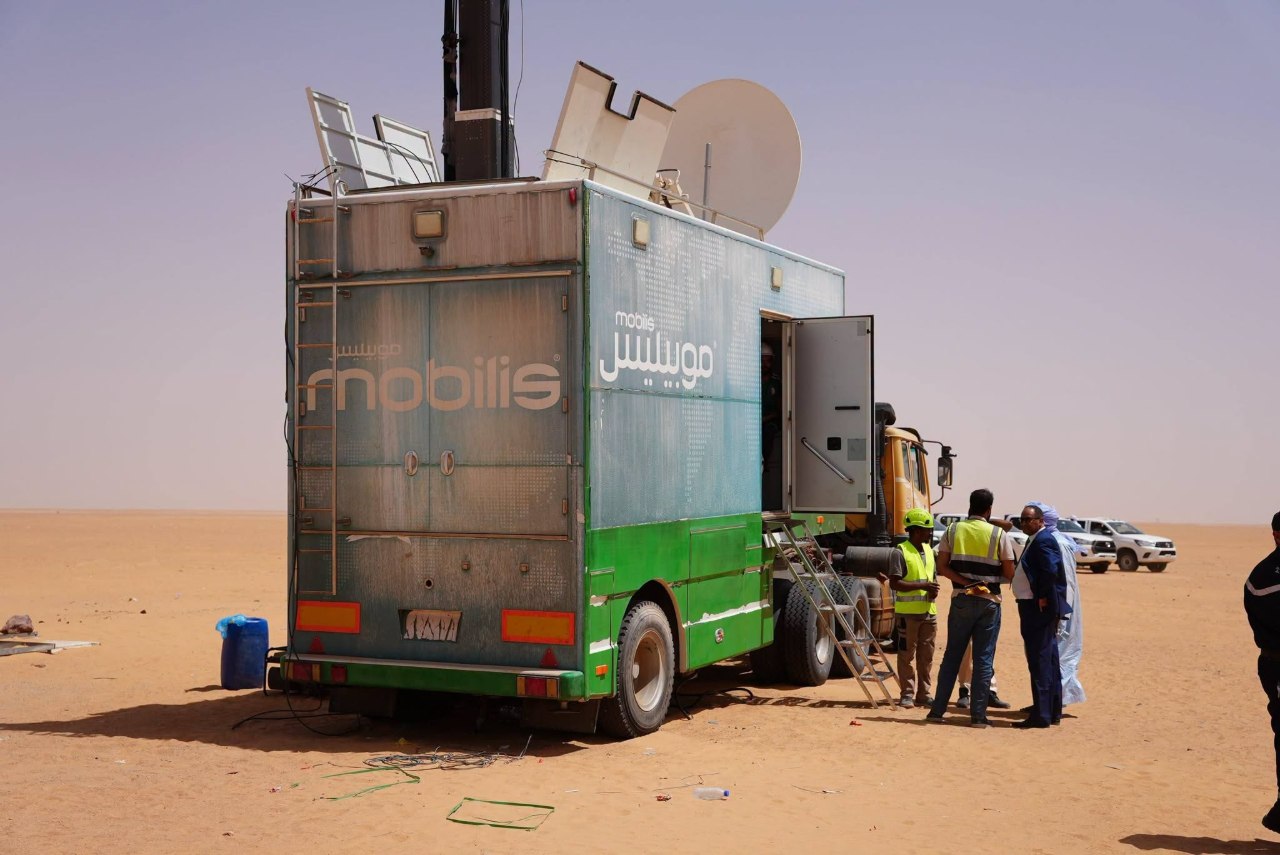 الربط بالألياف البصرية بين الجزائر ونيامي.. إعلام إفريقي يبرز ميلاد "ممر رقمي" نحو الساحل