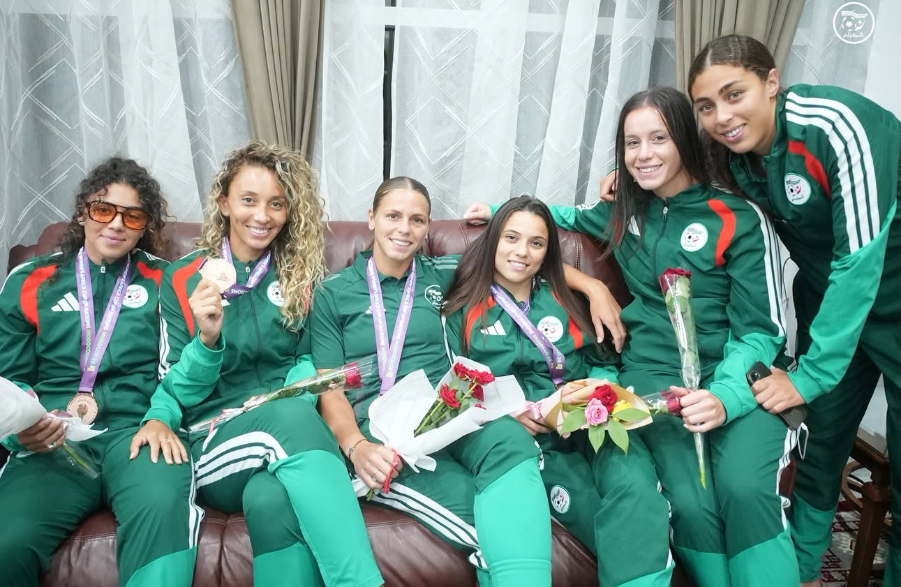 مدرب منتخب الجزائر للسيدات يستدعي 26 لاعبة للمواجهة المزدوجة أمام إفريقيا الوسطي