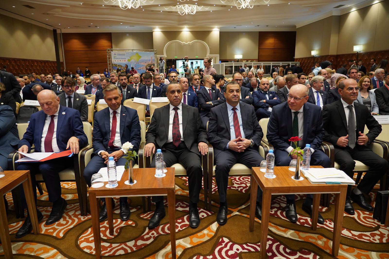 مشروع الممر الجنوبي للهيدروجين.. افتتاح الاجتماع الوزاري الثاني لوزراء الطاقة للدول الشريكة بالجزائر