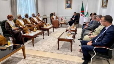 الوكالة الجزائرية لترقية الاستثمار تبحث سبل توسيع الاستثمارات العُمانية في الجزائر