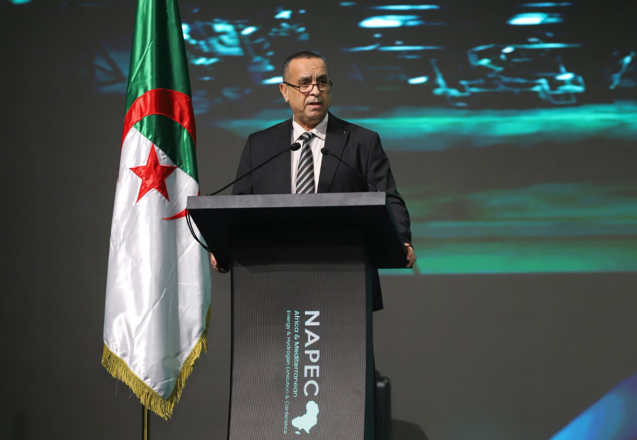 وزير الطاقة والطاقات المتجددة الجزائري مراد عجال